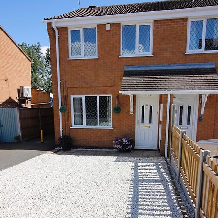Hinckley Home Sleeps 5 Complete House Leicester Exterior photo
