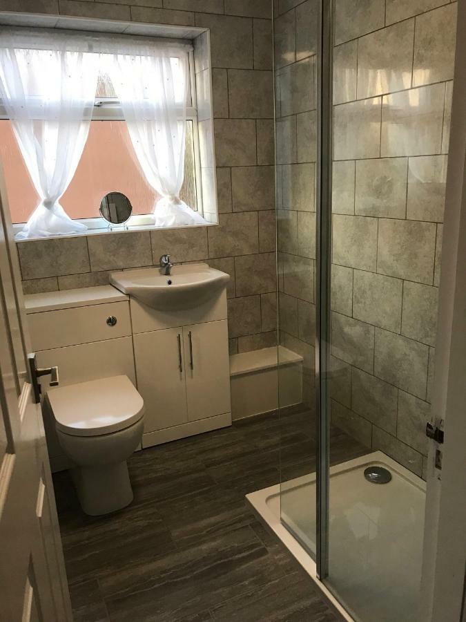 Hinckley Home Sleeps 5 Complete House Leicester Exterior photo