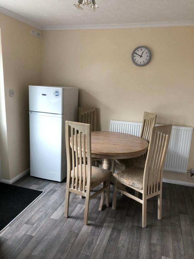 Hinckley Home Sleeps 5 Complete House Leicester Exterior photo